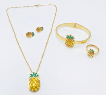 Stainless steel pineapple necklace jewelry set