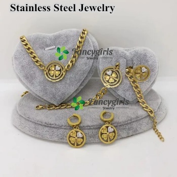 Stainless steel gold plated jewelry set Conjunto de joyas chapado en oro de acero inoxidable